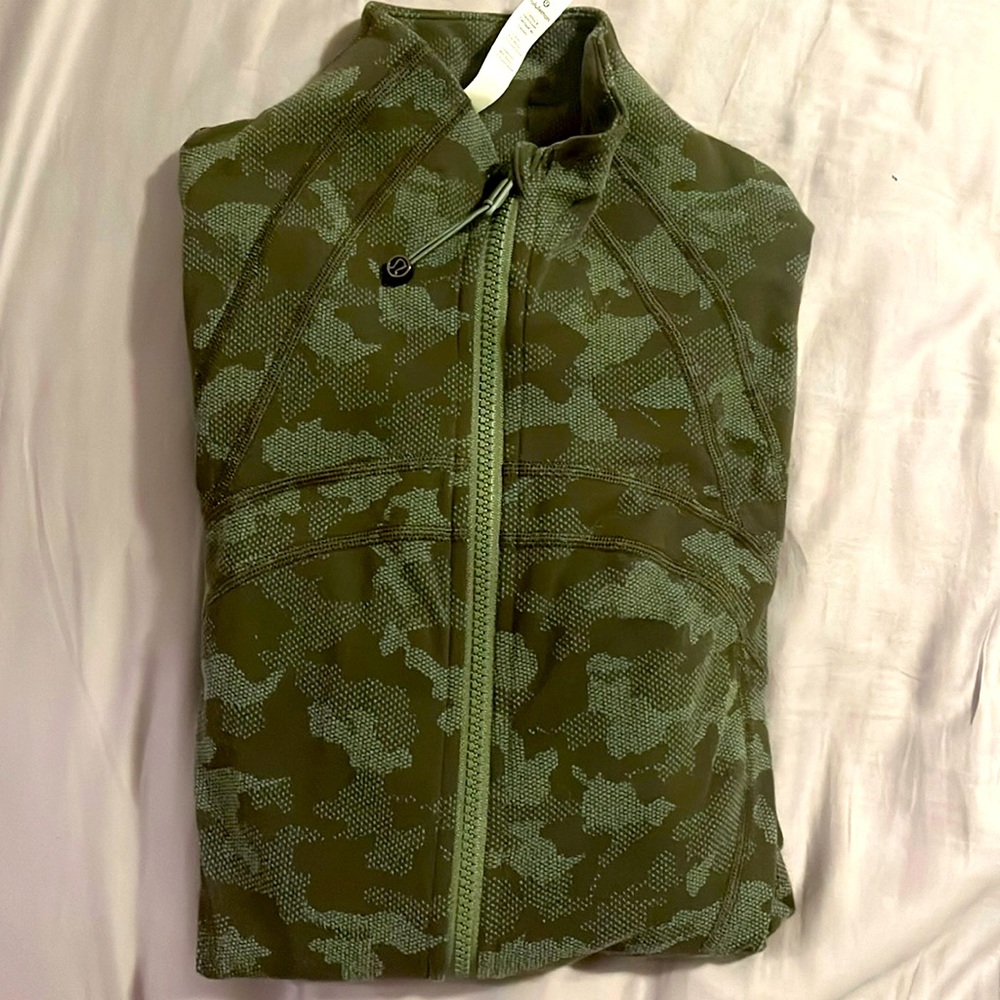 Lululemon Define Jacket In Luon Size 10 In Herita… - image 1